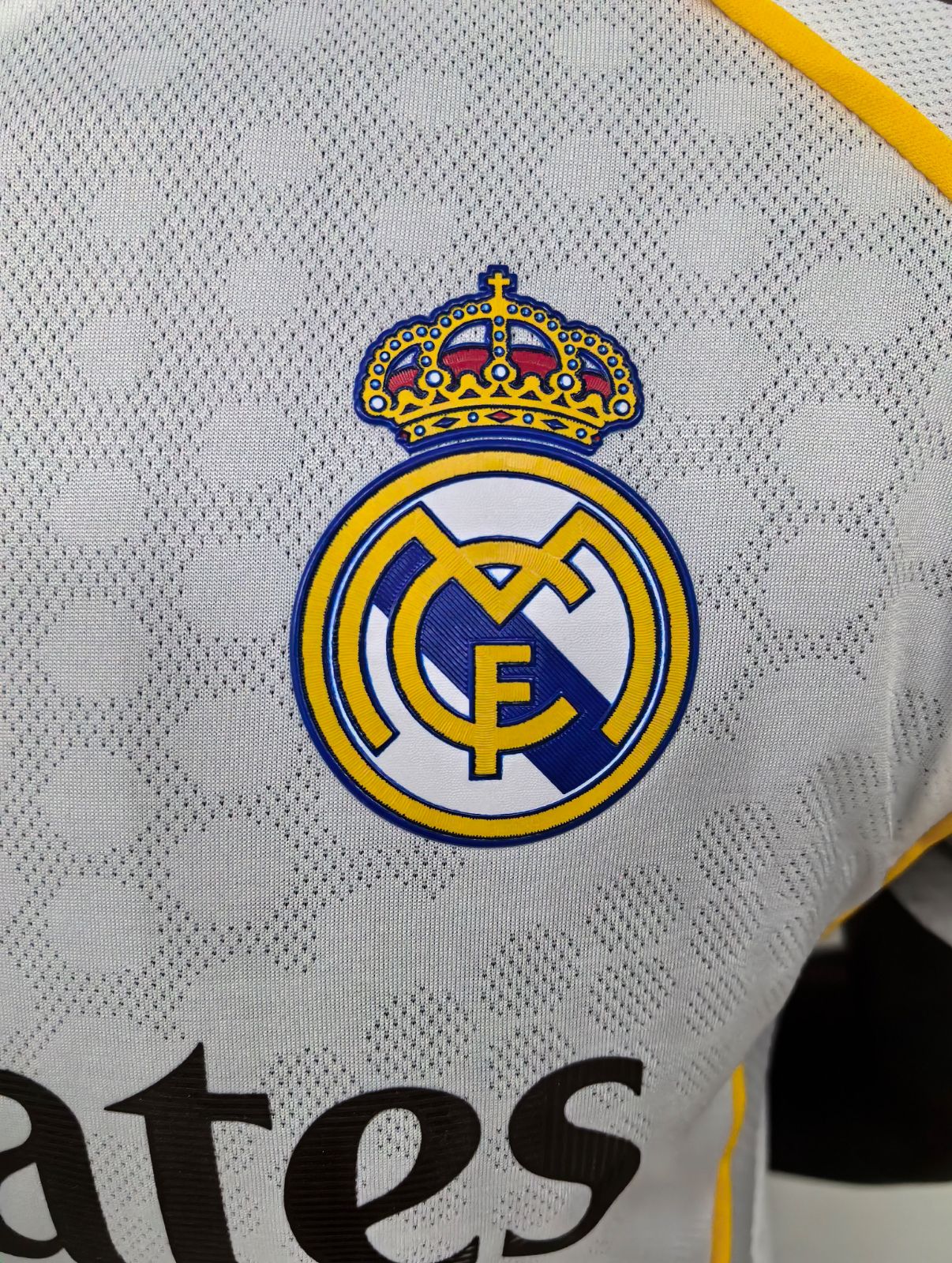 Real Madrid 2025-2026 jersey